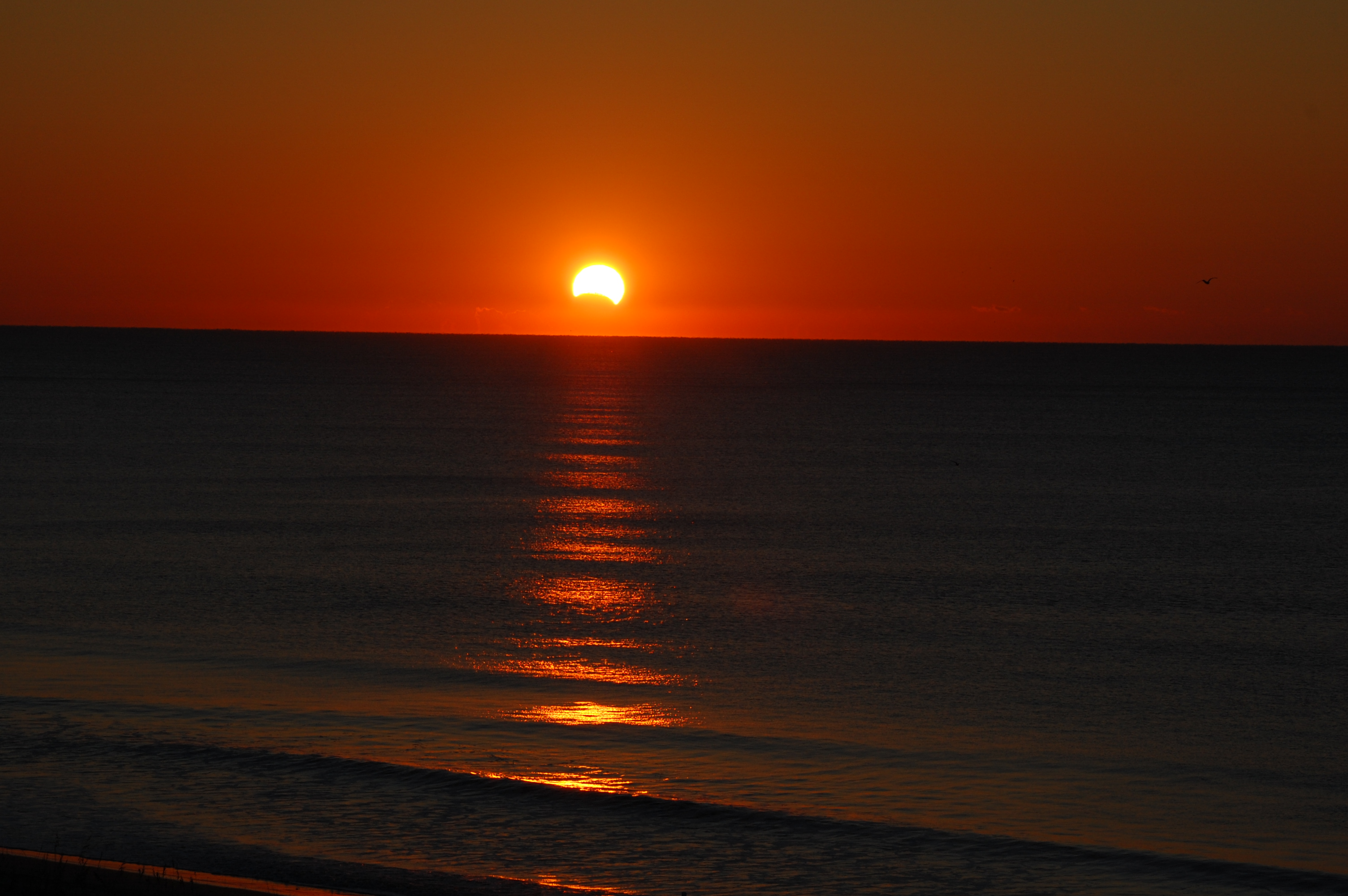 Rare “Hybrid” Solar Eclipse happens at sunrise Sunday